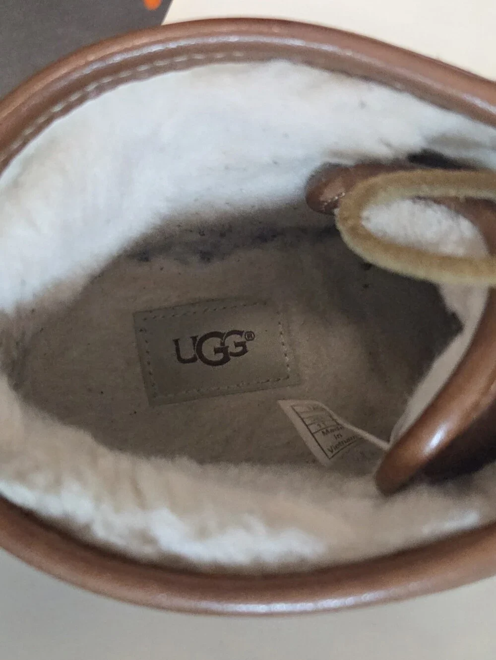UGG Neumel Chukka Mens Brown Pebbled Leather Sherpa Lined Ankle Boots Size 11